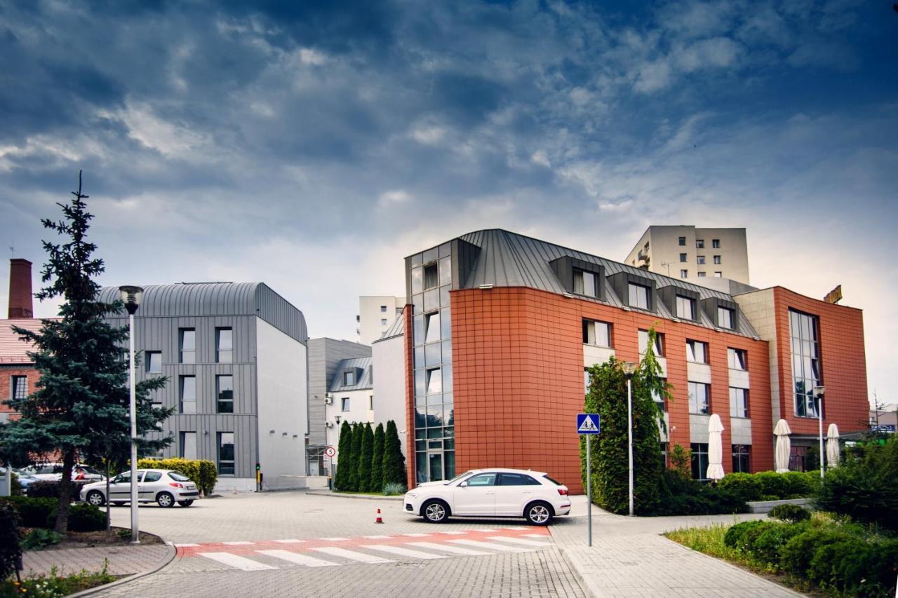 Ruben Hotel Zielona Gora Εξωτερικό φωτογραφία