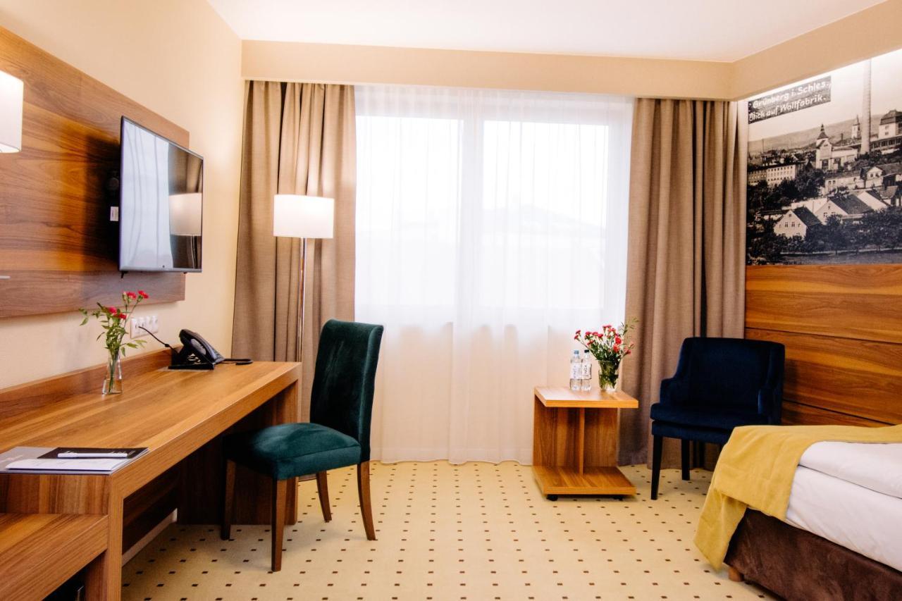 Ruben Hotel Zielona Gora Εξωτερικό φωτογραφία