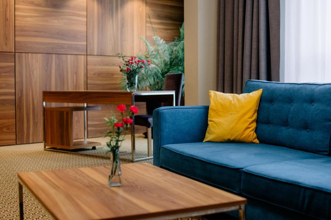 Ruben Hotel Zielona Gora Εξωτερικό φωτογραφία