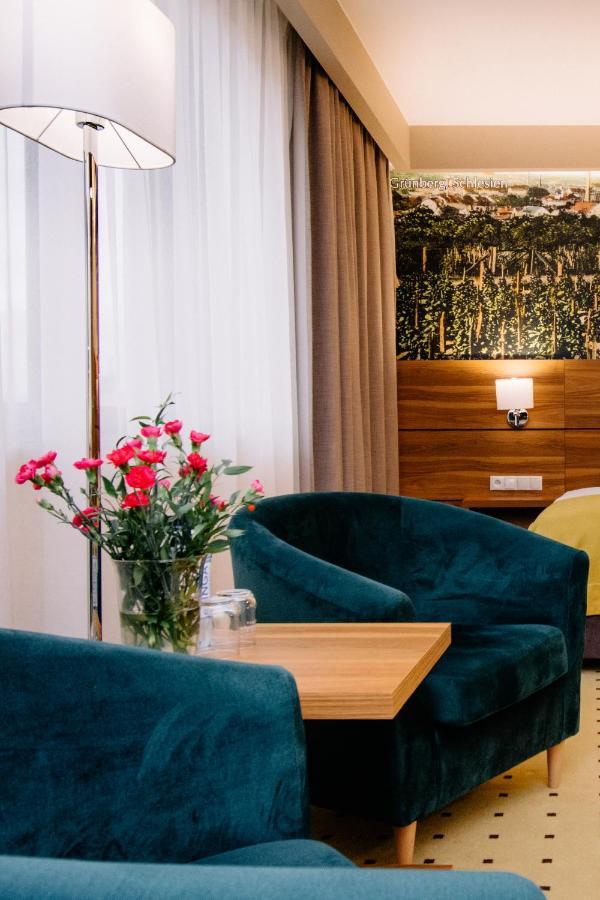 Ruben Hotel Zielona Gora Εξωτερικό φωτογραφία