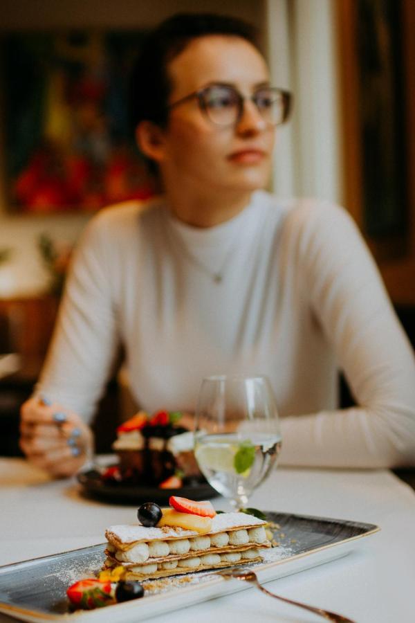 Ruben Hotel Zielona Gora Εξωτερικό φωτογραφία