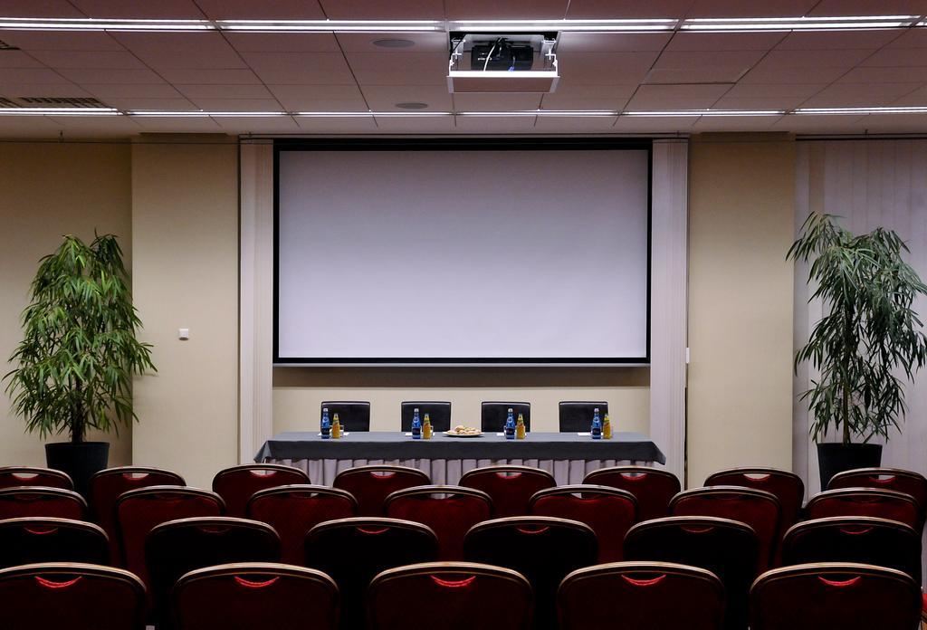 Ruben Hotel Zielona Gora Εξωτερικό φωτογραφία