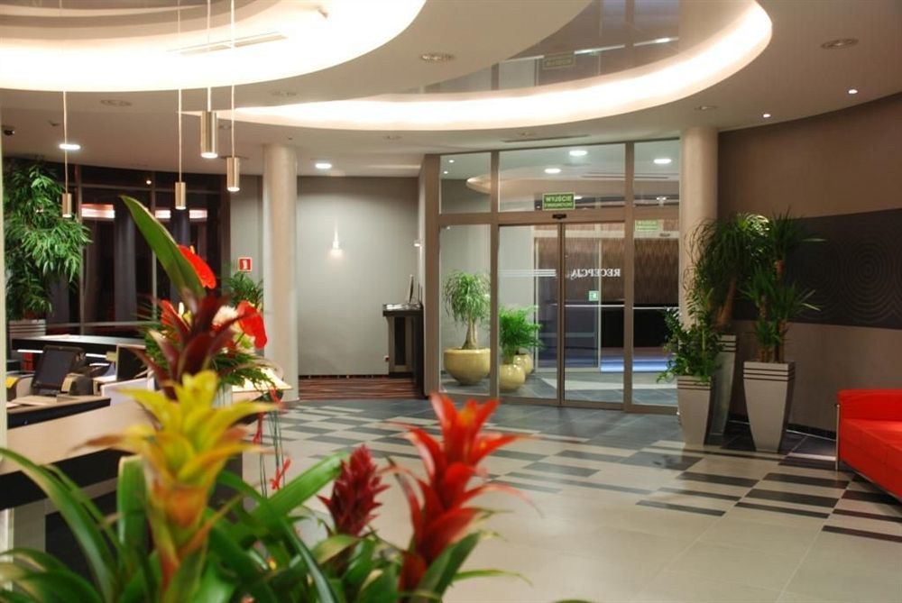 Ruben Hotel Zielona Gora Εξωτερικό φωτογραφία