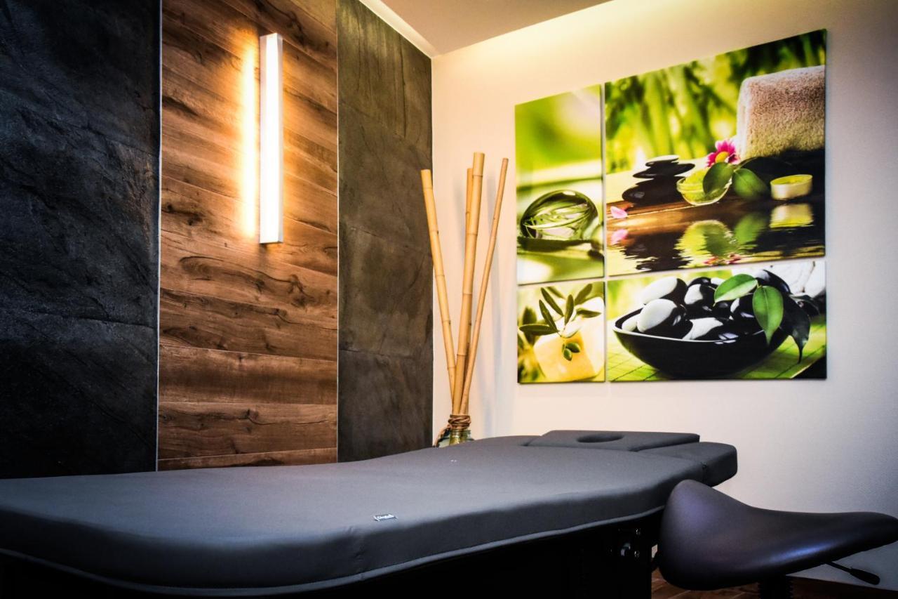 Ruben Hotel Zielona Gora Εξωτερικό φωτογραφία